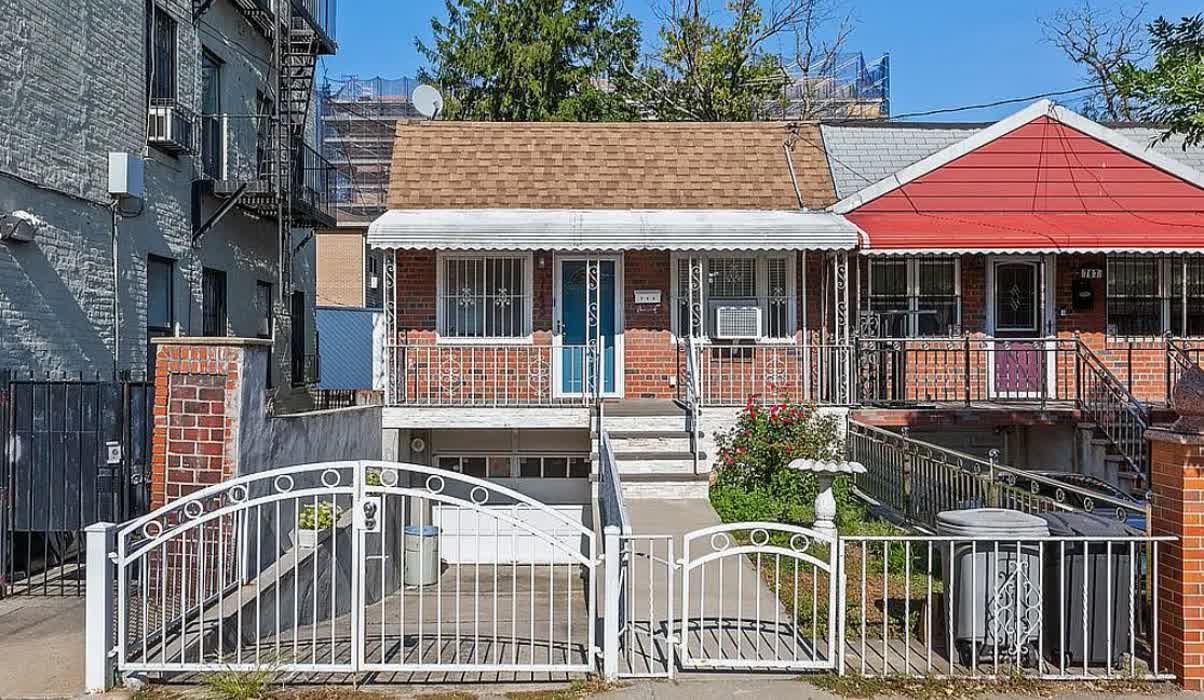 Single family homes Brooklyn NY